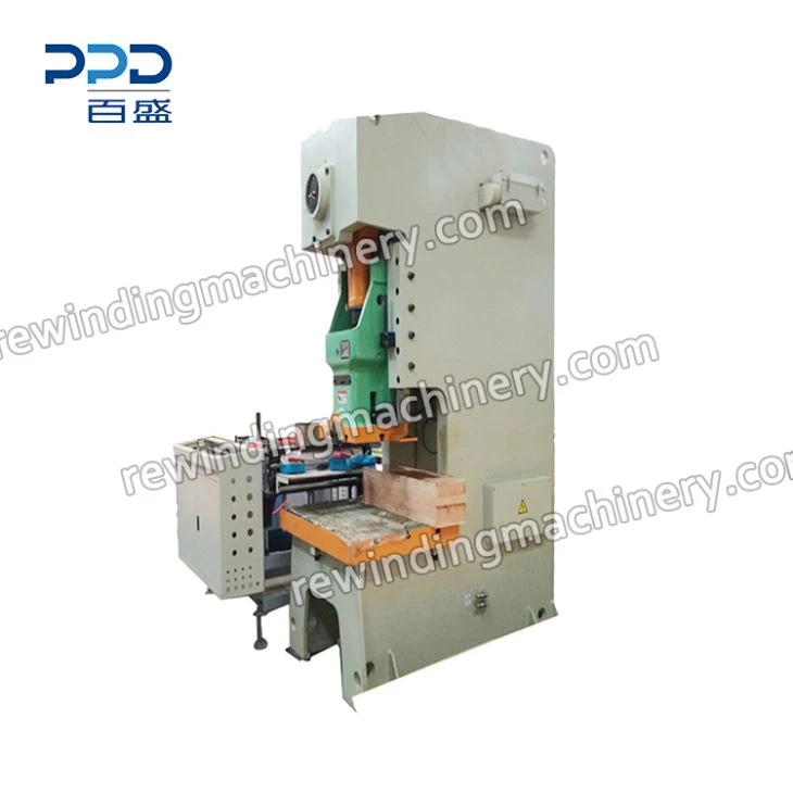 Machine de fabrication de plateaux en papier d'aluminium